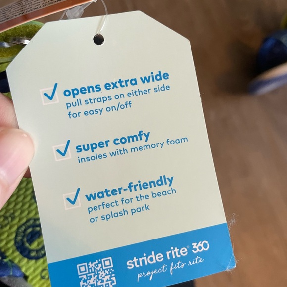 NWT Stride Rite Asher Kids Light-Up Sandals - Blue and Yellow - Picture 6 of 8